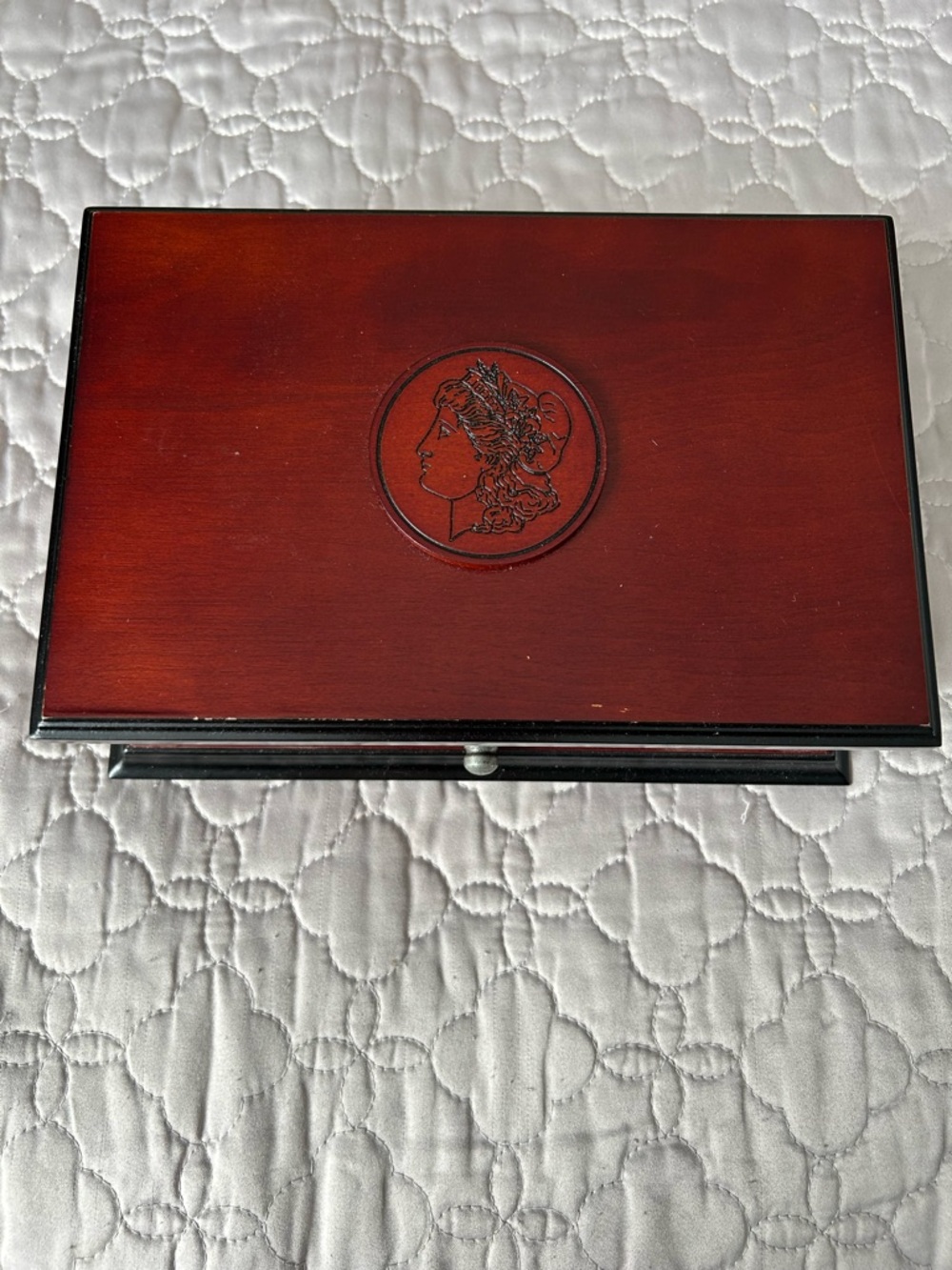 Vintage-style Wooden Display Box Design for Morgan Silver Dollar